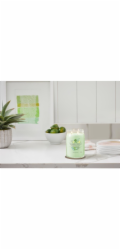 Svíčka ve skleněné dóze Yankee Candle, Okurková limonáda s mátou, 567 g