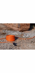 Oranžovo-černý prodlužovací kabel 25 m IP44