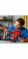 LEGO 42202 Technic Ducati Panigale V4 S Motocykl, stavebnice