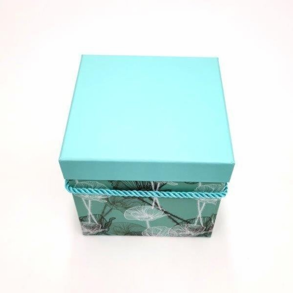Dárková krabička BOX22F, 22 x 22 cm x 19 cm
