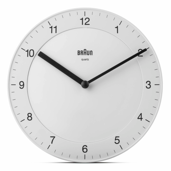 Braun BC06W nastenne hodiny analogove bile
