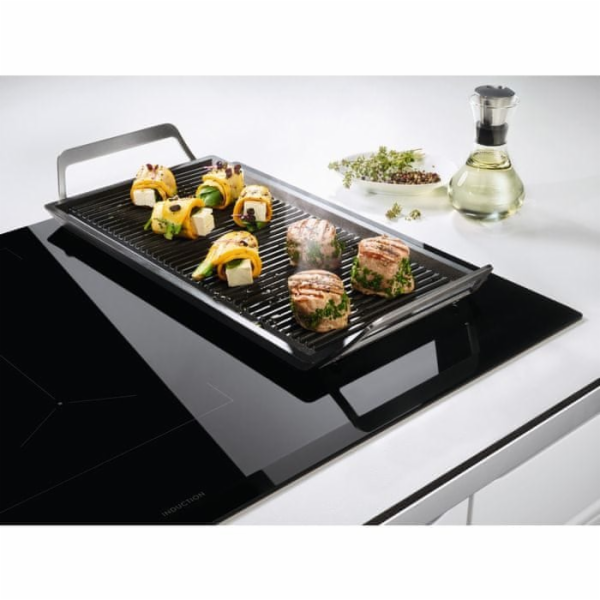 Electrolux EIV835 Vestavná indukční varná deska černá 