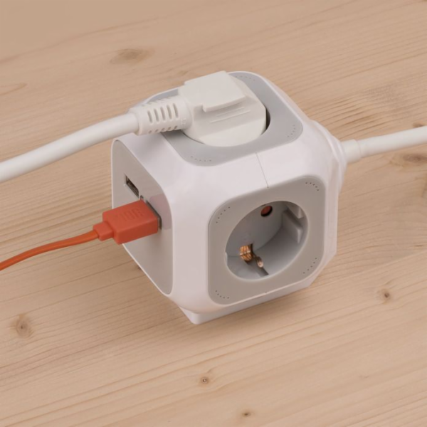 Brennenstuhl USB-nabíjecka/adap. 4-nás. ve tvaru kostky