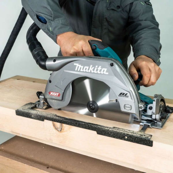 Makita HS011GZ aku okruzni pila 101mm 40V