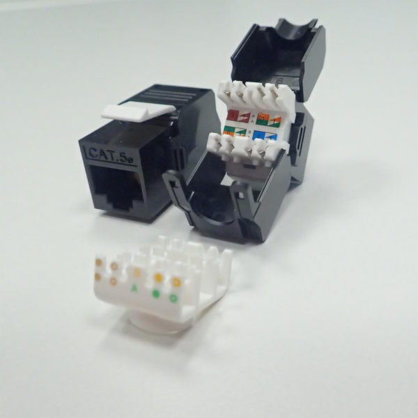 NETRACK 105-33 Keystone Jack RJ45 cat. 5e UTP toolless