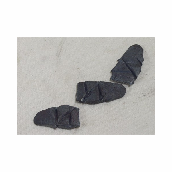 Klínek&nbsp;kovaný&nbsp;střední&nbsp;č.2