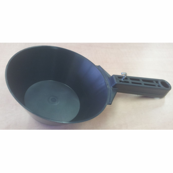 Naběračka zednická plast 170 mm