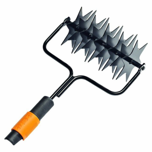 FISKARS QuikFit Provzdušňovač trávníku 