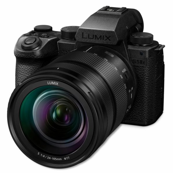 Panasonic Lumix S5 II X + 24-105 mm F/4