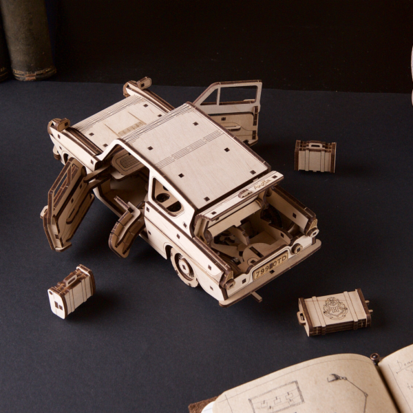 Ugears 3D dřevěné mechanické puzzle Harry Potter Létající...