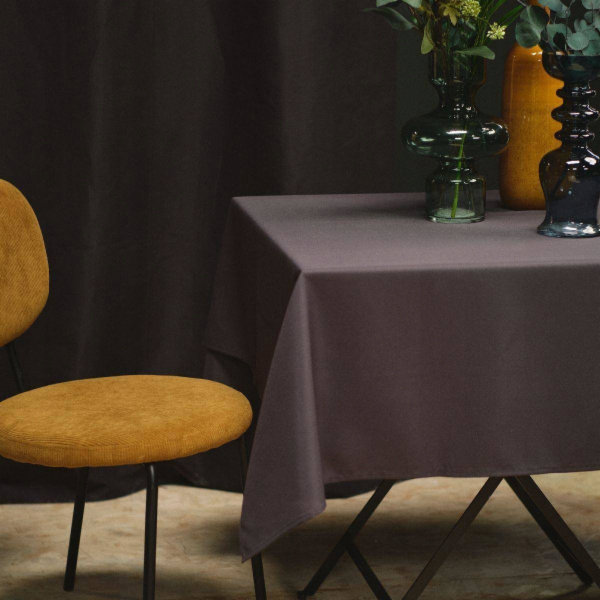 DNES Minimální ubrus, polyester, 150 x 250 cm