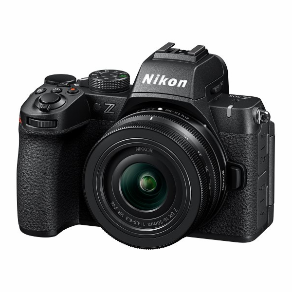 Nikon Z50 II + 16-50mm VR