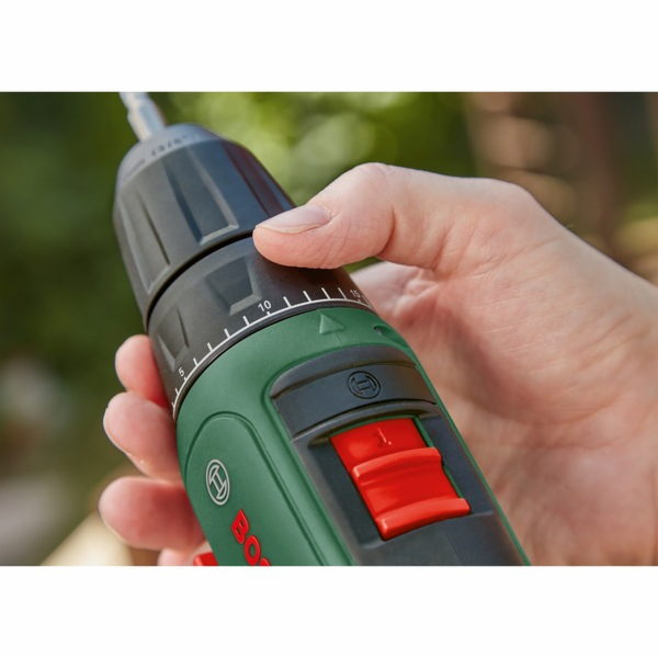 Aku vrtací šroubovák Bosch UniversalDrill 18V