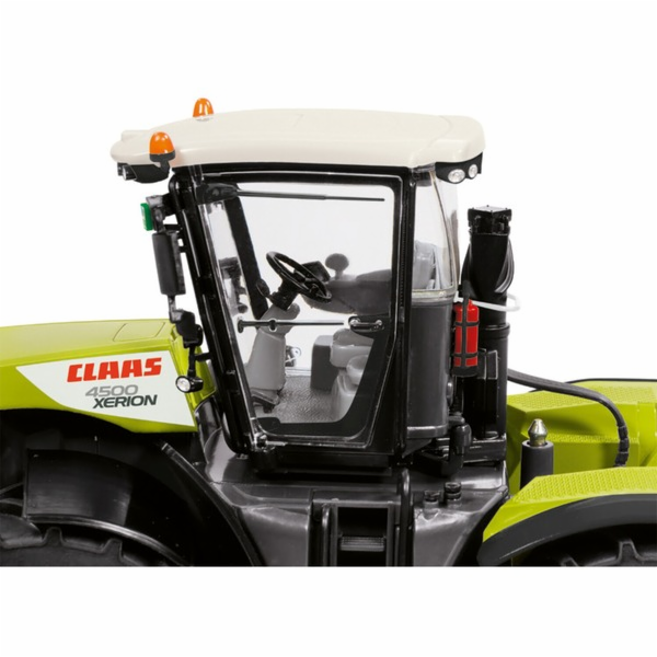 Claas Xerion 4500 s pohonem kol, model vozidla