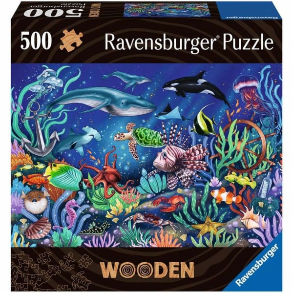 Dřevěné puzzle dole v moři