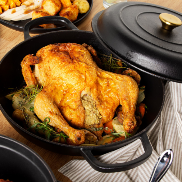 Russell Hobbs RH02525BEU7 Litinový kastrol 30cm černý