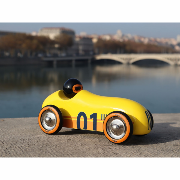 Vilac Dřevěné auto Old Sport Compet žluté