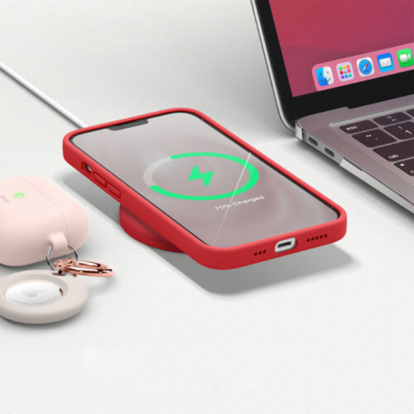 Elago kryt Silicone Case pro iPhone 13 - Red