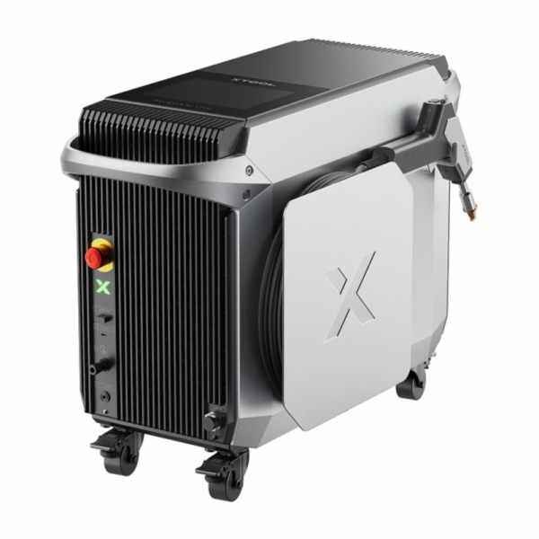 Laserový svařovací a řezací stroj xTool MetalFab 1200W