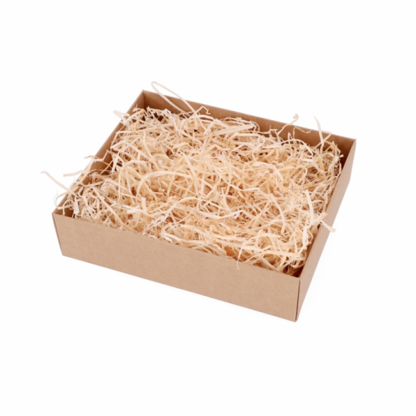 Přírodní dřevěné hobliny na balení dárků