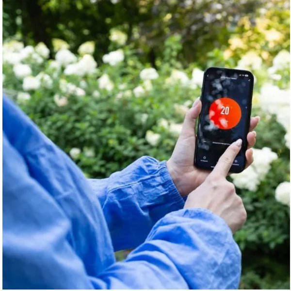 MPM Černý infračervený elektrický ohřívač MUG-23