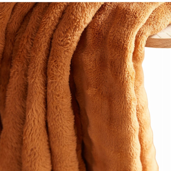 TODAY Deka s reliéfním vzorem, 130 x 180 cm, DOUCELIN