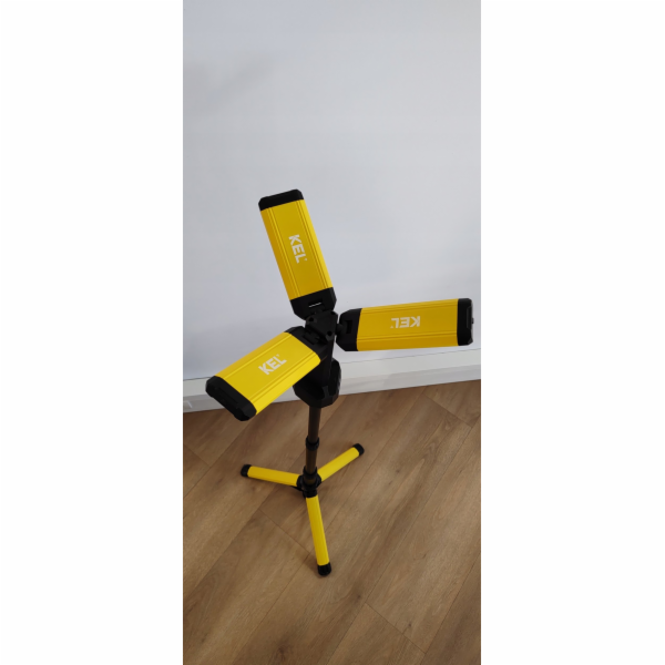 Plastrol TROJITÁ LED DÍLENSKÁ SVÍTIDLA NA STATIVU LW-3AS