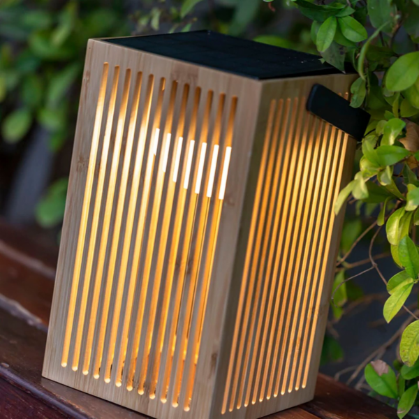  Okinawa Nová zahradní solární dobíjecí lucerna z bambusu