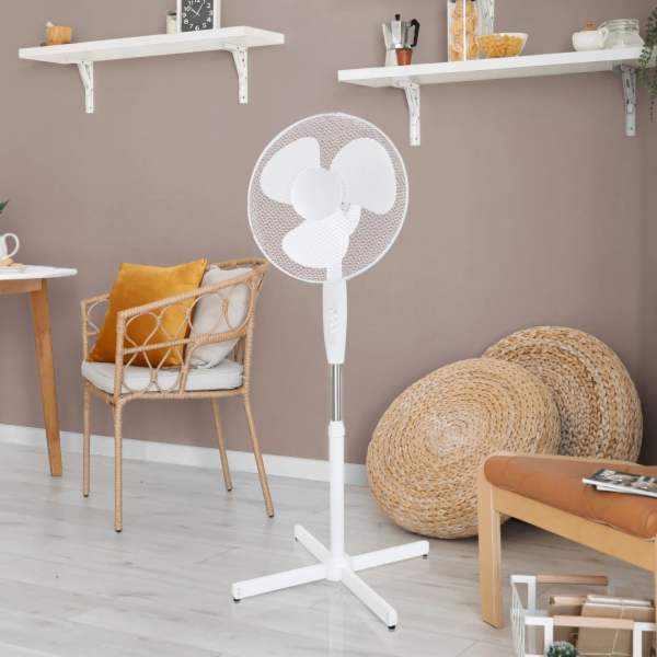 Sonstige Bílý stojanový ventilátor, O 40 cm x 120 cm
