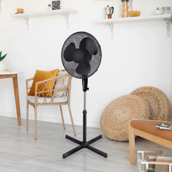 Sonstige Černý stojanový ventilátor, průměr 40 cm