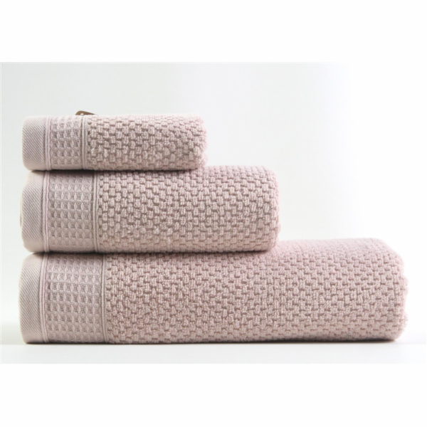 Osuška Domoletti DORINDA, světle růžová 70 x 140 cm