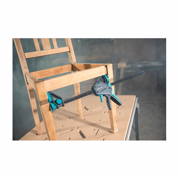 Jednoruční svěrka PRO ERGO 100-700 WOLFCRAFT 3093000