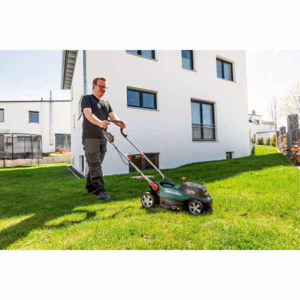Metabo RM 36-18 LTX BL 36 aku sekacka na travu
