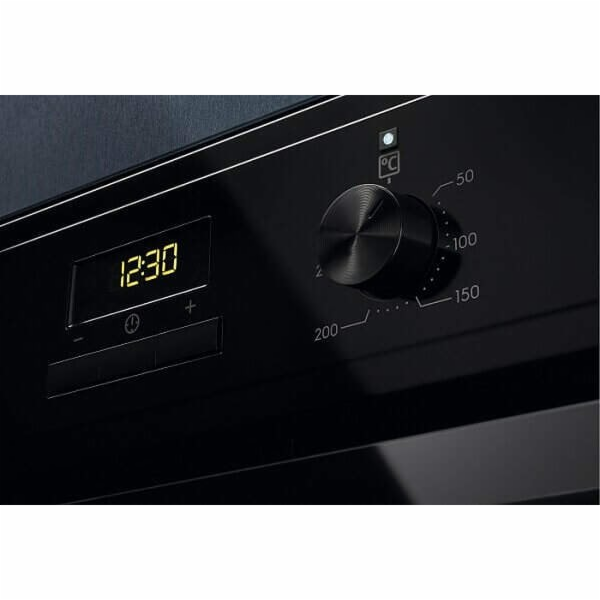 ELECTROLUX Vstavaná rúra EOF3H50BK