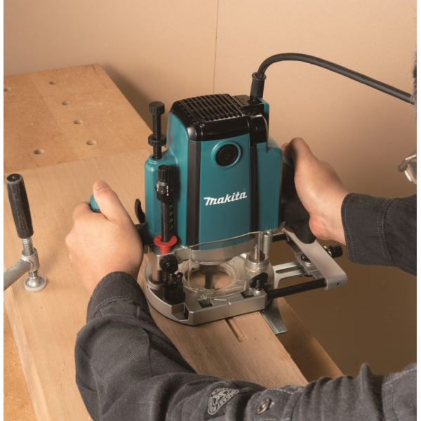 Makita RP1803FX Vrchní frézka 1650W