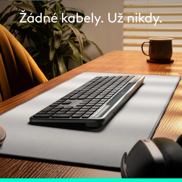 PROMO klávesnice Logitech Slim solar+, US