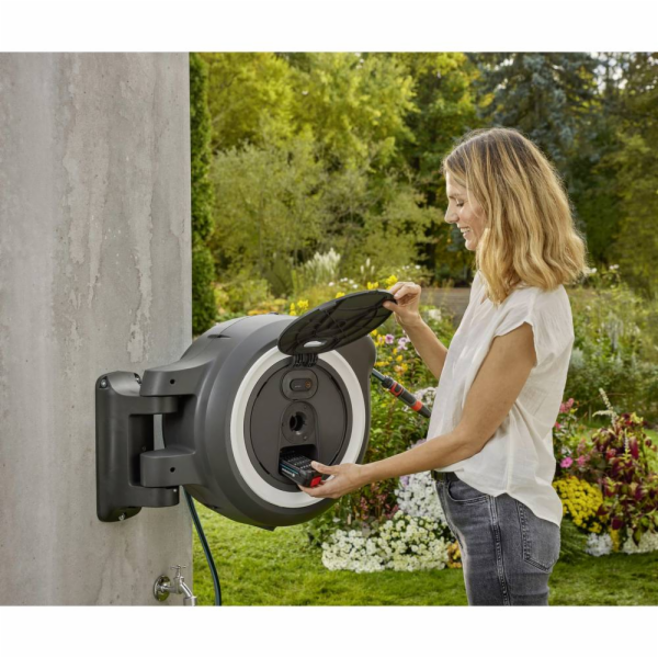GARDENA bateriový nástěnný hadicový box PowerRoll XL 18V ...