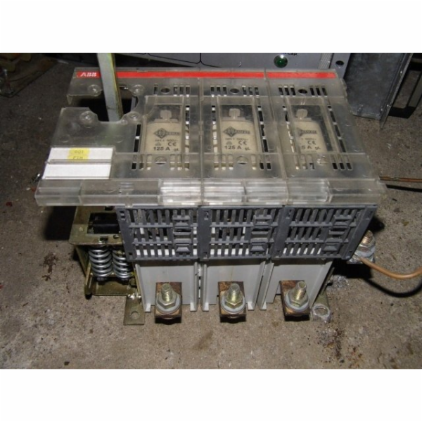 ABB Bezpečnostní odpojovací spínač 40A 4P v krytu IP65 BW...