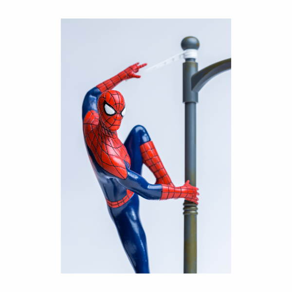 Stolní LED lampa Spiderman