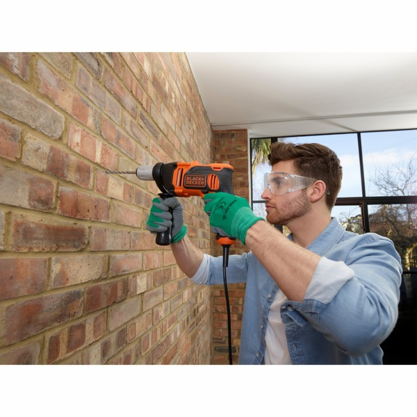Příklepová vrtačka BLACK+DECKER BEH850K