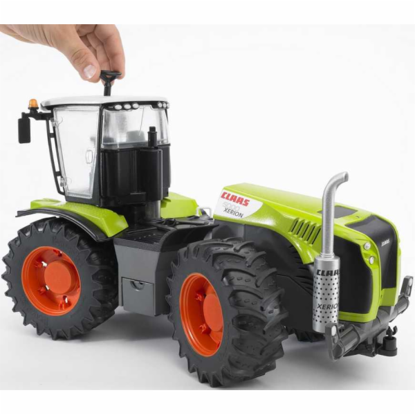 BRUDER Claas Xerion 5000 (grün)