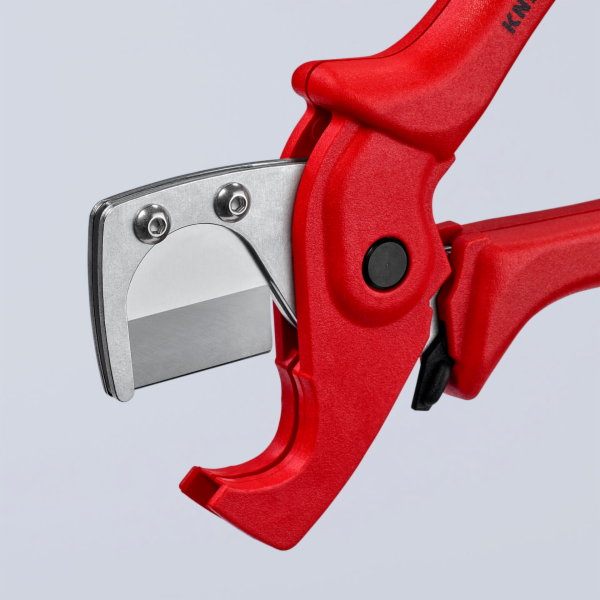 KNIPEX PlastiCut Cutter for  flexible hoses and plastic p...