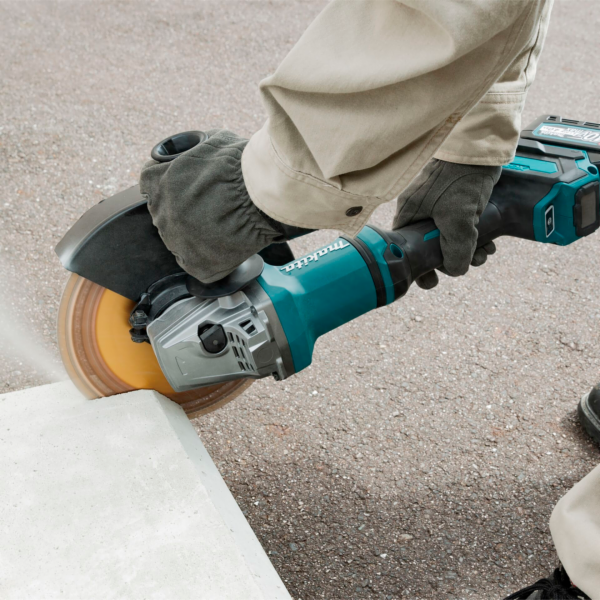 Makita Akku-Winkelschleifer GA038GZ XGT, 40Volt (blau/sch...