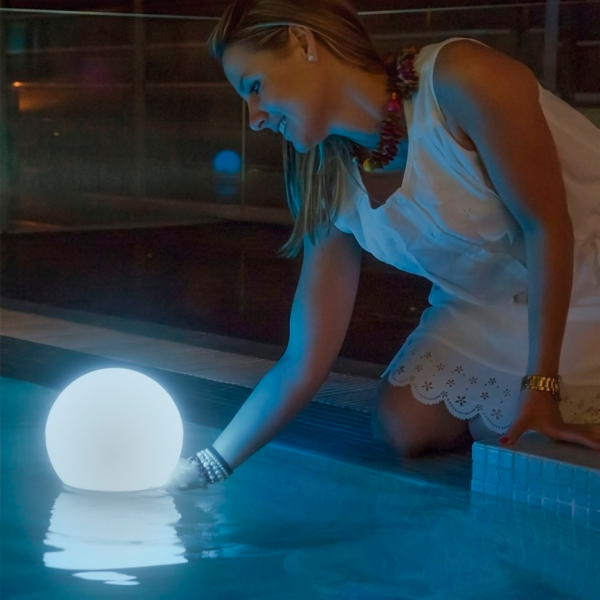 New Garden Buly 30 LED Solar  floating   IP68