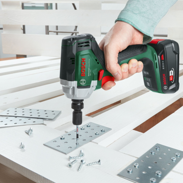 Bosch UniversalImpactDrive 18V-350 solo Aku rázový utahovák
