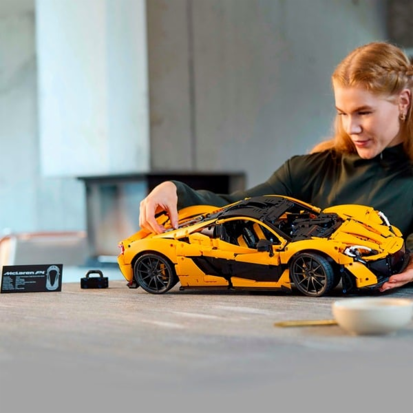 LEGO Technic 42172  McLaren P1