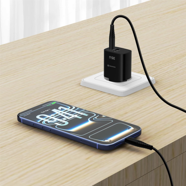 Swissten Síťový Adaptér Edge GaN 1x USB-C PD 35W + 1x USB...