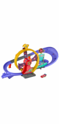 Fisher Price Auta Auta Awesome Celebration - Závodní dráha Bleska McQueena JMT57 Sada