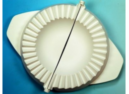 Tvořítko na pirožník 8 cm plast