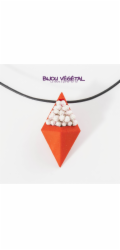 Živé šperky - Náhrdelník Diamant oranžový s trvalými bílými květy